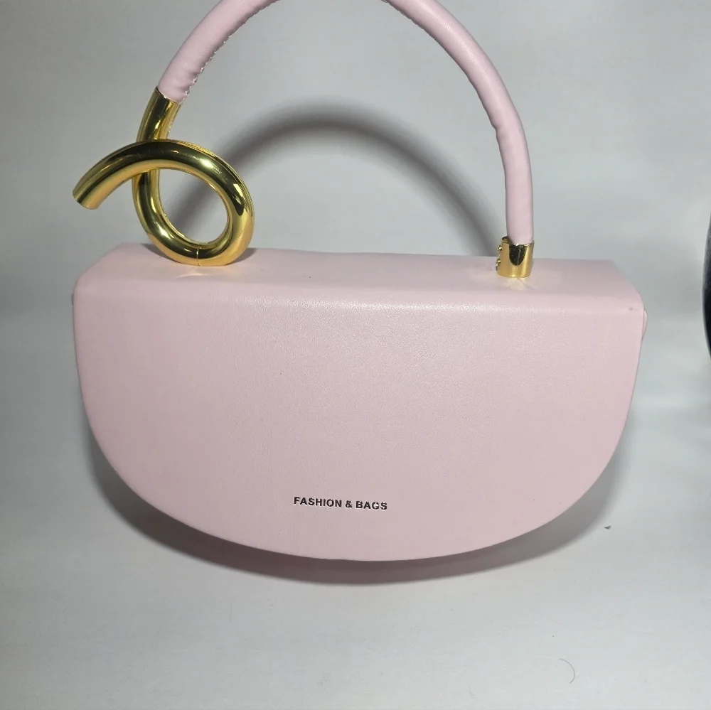Fashion and Bag Pink Women's Elegant Desighner Crossbody Bag Shoulder Bag New